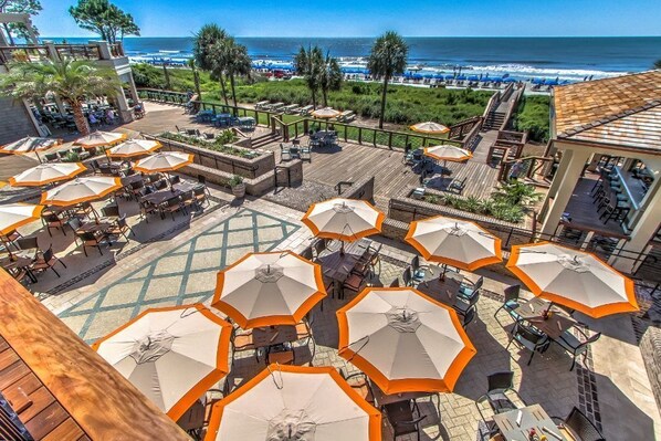 Outdoor dining - Sea Pines Villa Steps to the Beach and Tennis. Golf paradise (Hilton Head Island)