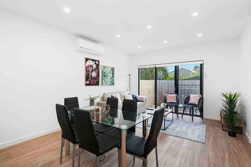 Domi Rentals - The Hampton Homes