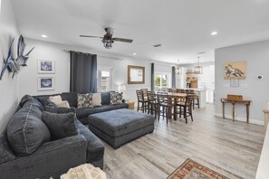 TV, DVD player, foosball, table tennis - Casa Azul - Spacious 4 Bedroom w/ boardwalk access (PORT ARANSAS)