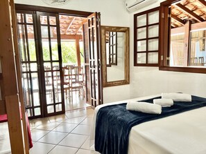 4 bedrooms, iron/ironing board, free WiFi, bed sheets - COMFORT & STYLE, YOU AT HOME!★ (Ilhabela)