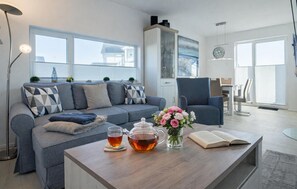 Smart-TV, Kamin, Stereoanlage