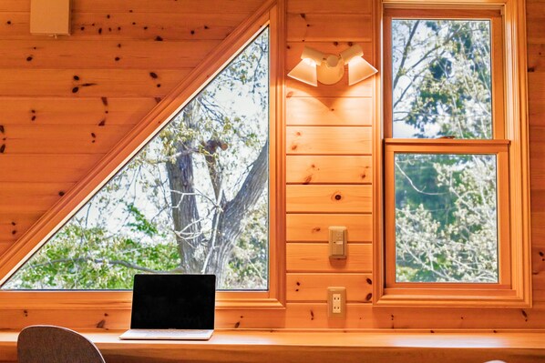 2 bedrooms - Izu House Luxury Log with Cozy Fireplace (Ito)