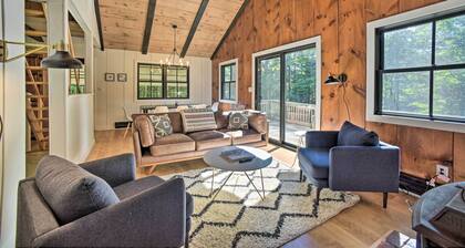 Sleek Cabin w/ Deck, 8 Miles to Mount Snow & Hikes