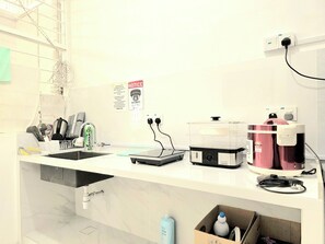 Refrigerador, microondas