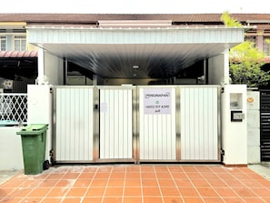 Fachada de la propiedad