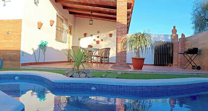 Chalet acogedor con piscina