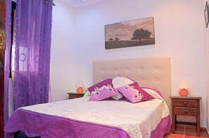 1 Schlafzimmer, Bügeleisen/Bügelbrett, Bettwäsche