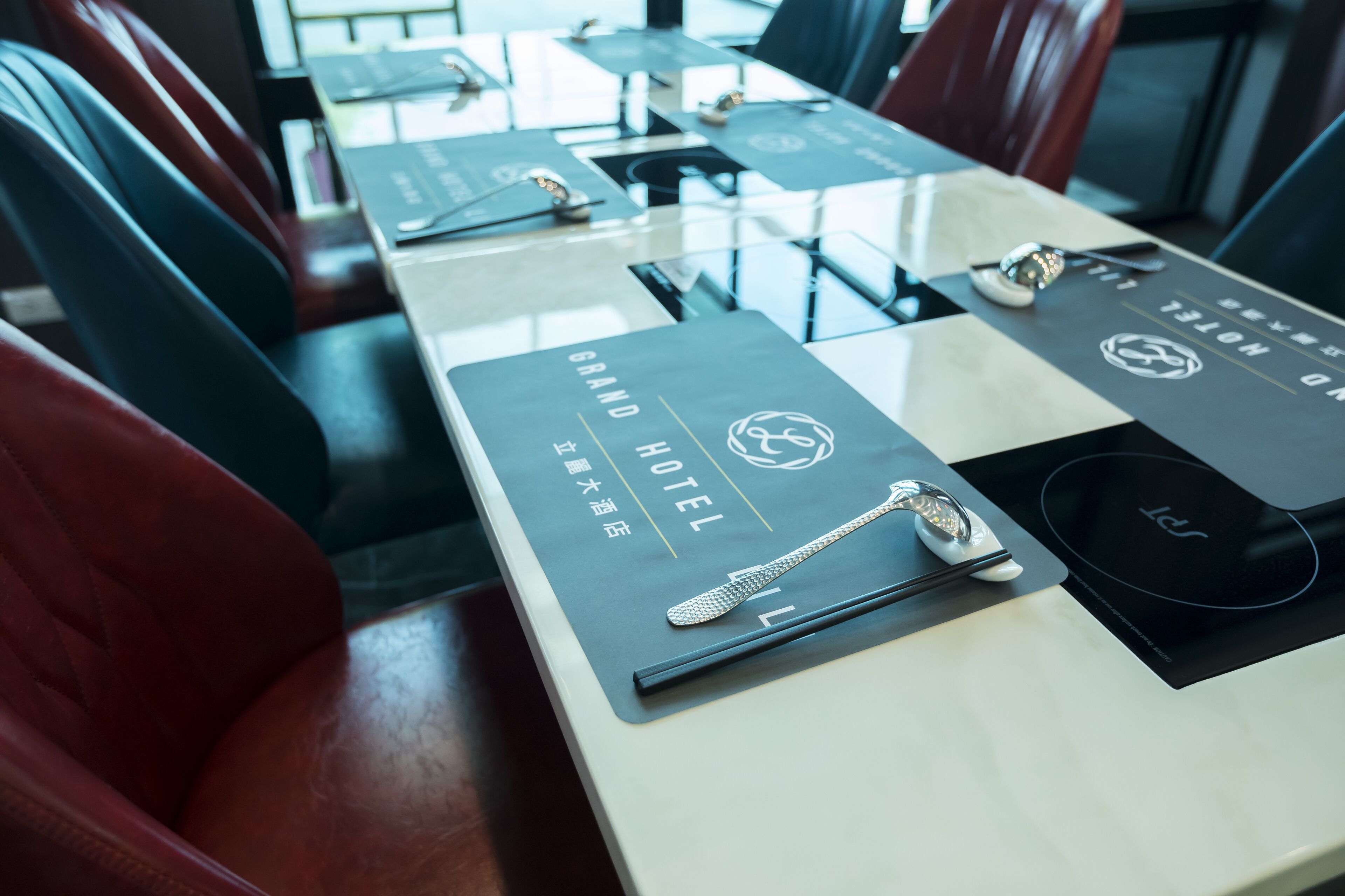 daily buffet breakfast (twd 330 per person)