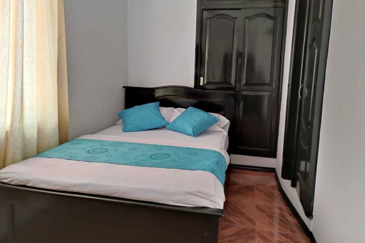 Economy Room