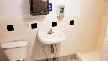 Douche, papier toilette