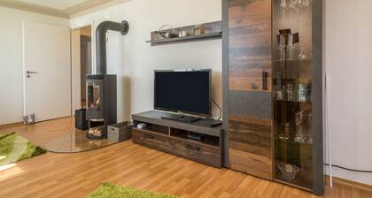 Neu renovierte Ferienwohnung Schürer" bei Friedrichshafen