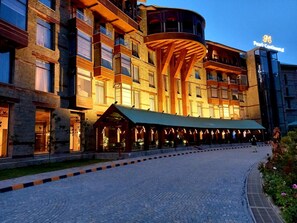 Exterior - Pearl Continental Hotel Malam Jabba (Swat)