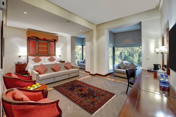 Family Room, 1 King Bed