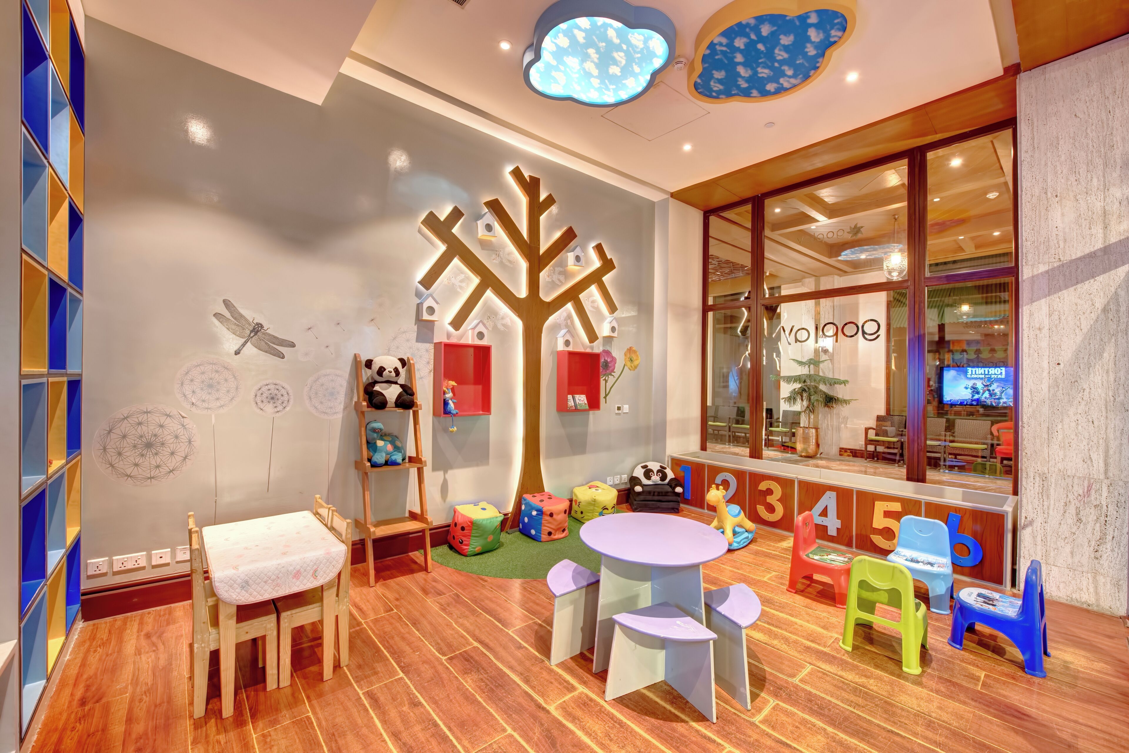 children’s play area – indoor