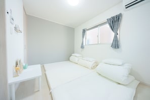 Down comforters, iron/ironing board, free WiFi, bed sheets