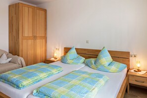 2 habitaciones, tabla de planchar con plancha y wifi gratis 