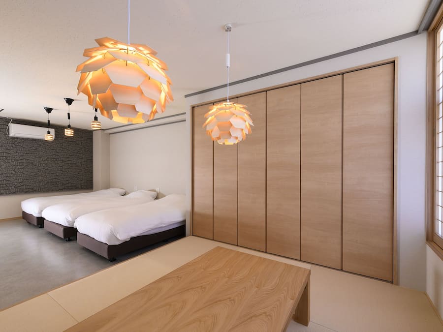 Room B | Desk, free WiFi, bed sheets