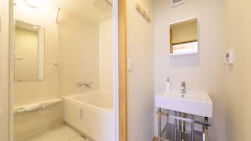Room 201 | Bathroom | Separate tub and shower, free toiletries, hair dryer, electronic bidet