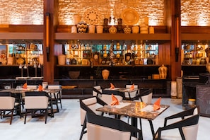 Daily buffet breakfast (THB 590 per person)
