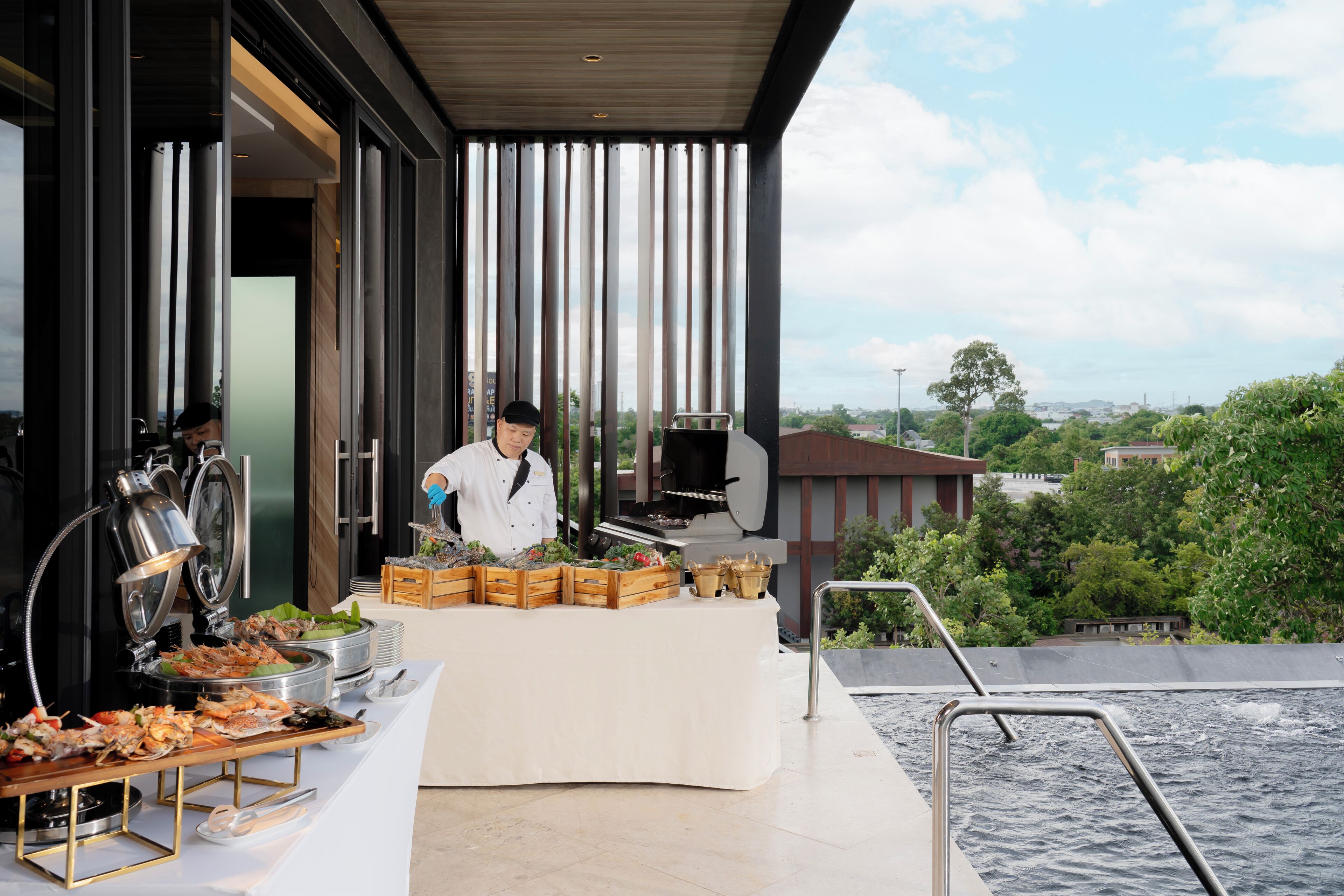 royal villa, 5 bedrooms | 2 bedrooms, minibar, in-room safe, desk