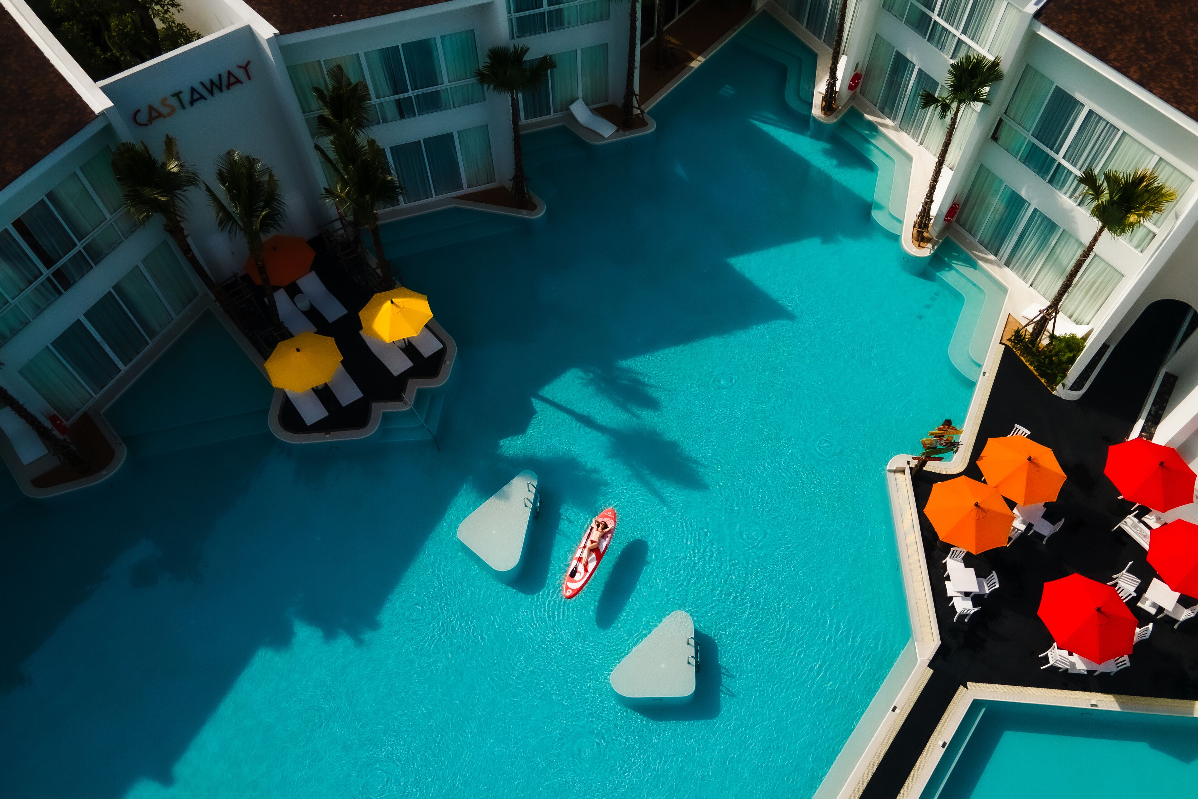 2 outdoor pools, pool umbrellas, pool loungers