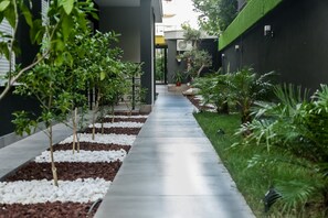 Economy Studio Suite, 1 Queen Bed, Non Smoking, Garden View | Terrace/patio - Stile Suite Family Hotel (Konyaalti)