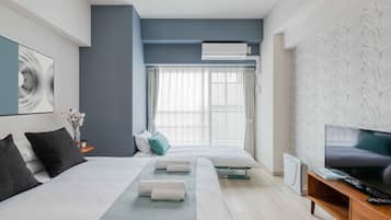 Standard Family Room | Desk, blackout drapes, soundproofing, free WiFi