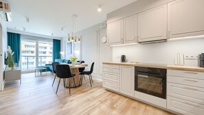 Apartment (221 C) | Living area | Flat-screen TV - Apartamenty Sun & Snow Kasprowicza II (Kolobrzeg)