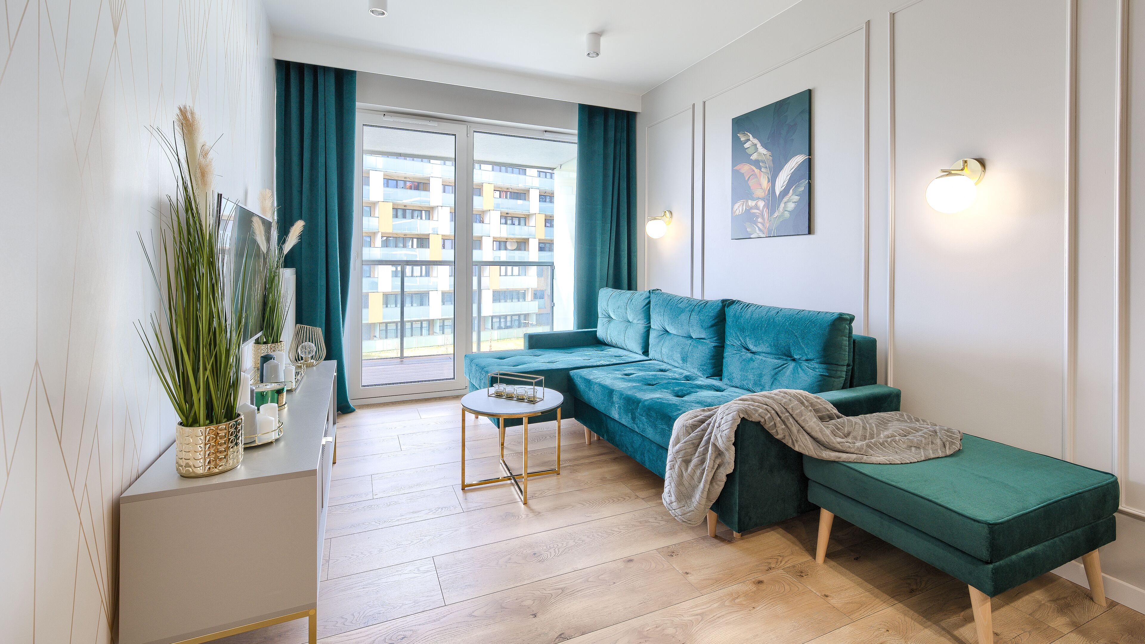 アパートメント (221 C) | リビング エリア | 薄型テレビ