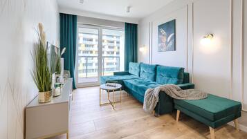 Apartment (221 C) | Living area | Flat-screen TV