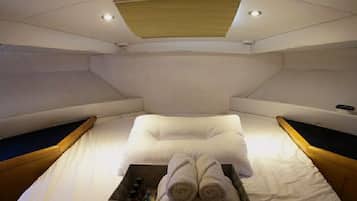 Yacht Cabin | 2 bedrooms, free WiFi