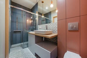 Apartment (9) | Bilik Mandi | Pancuran mandi, pengering rambut, tuala disediakan 