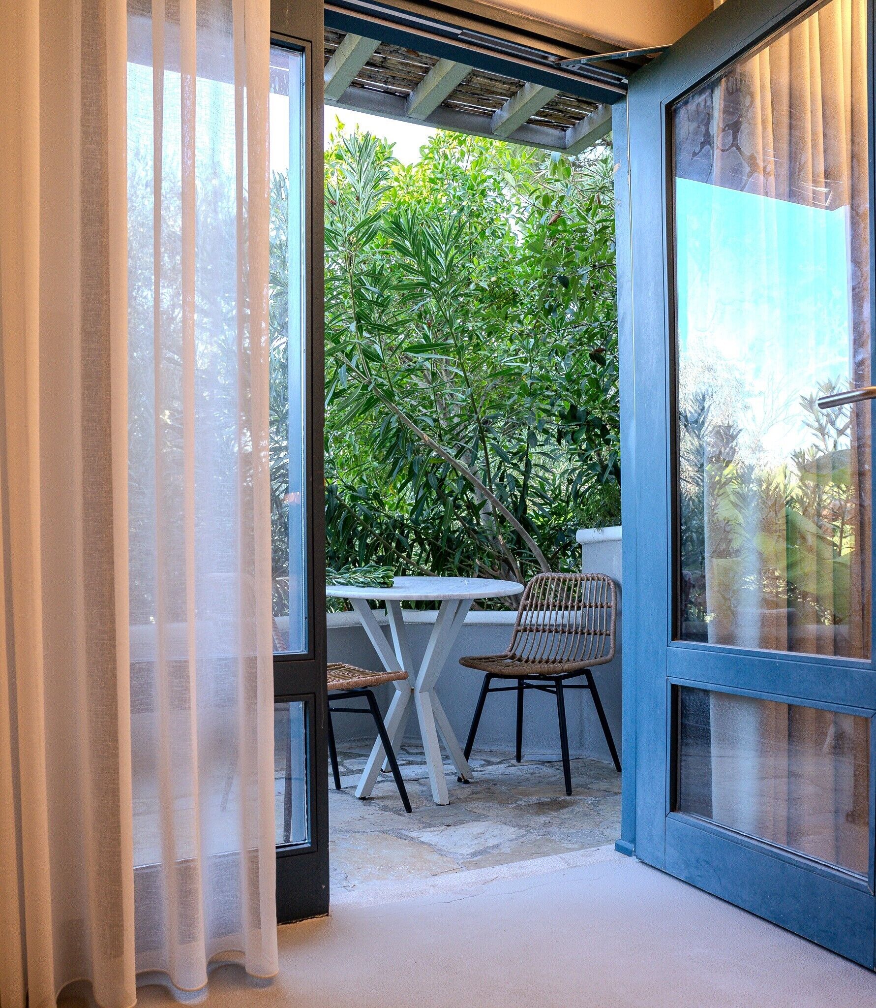 suite, 2 single beds, garden view | terrace/patio