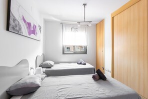 3 bedrooms, WiFi, bed sheets