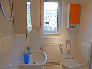 Unclassified image, 5 of 16, button