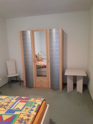 2 Schlafzimmer, Bettwäsche