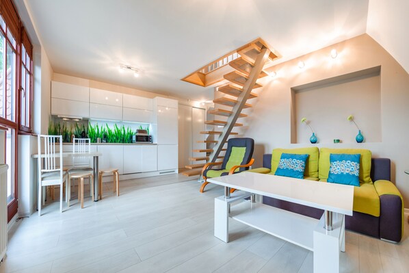 아파트 (27) | 거실 | TV