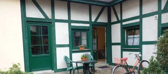 Apartment inner courtyard Property ID 121345