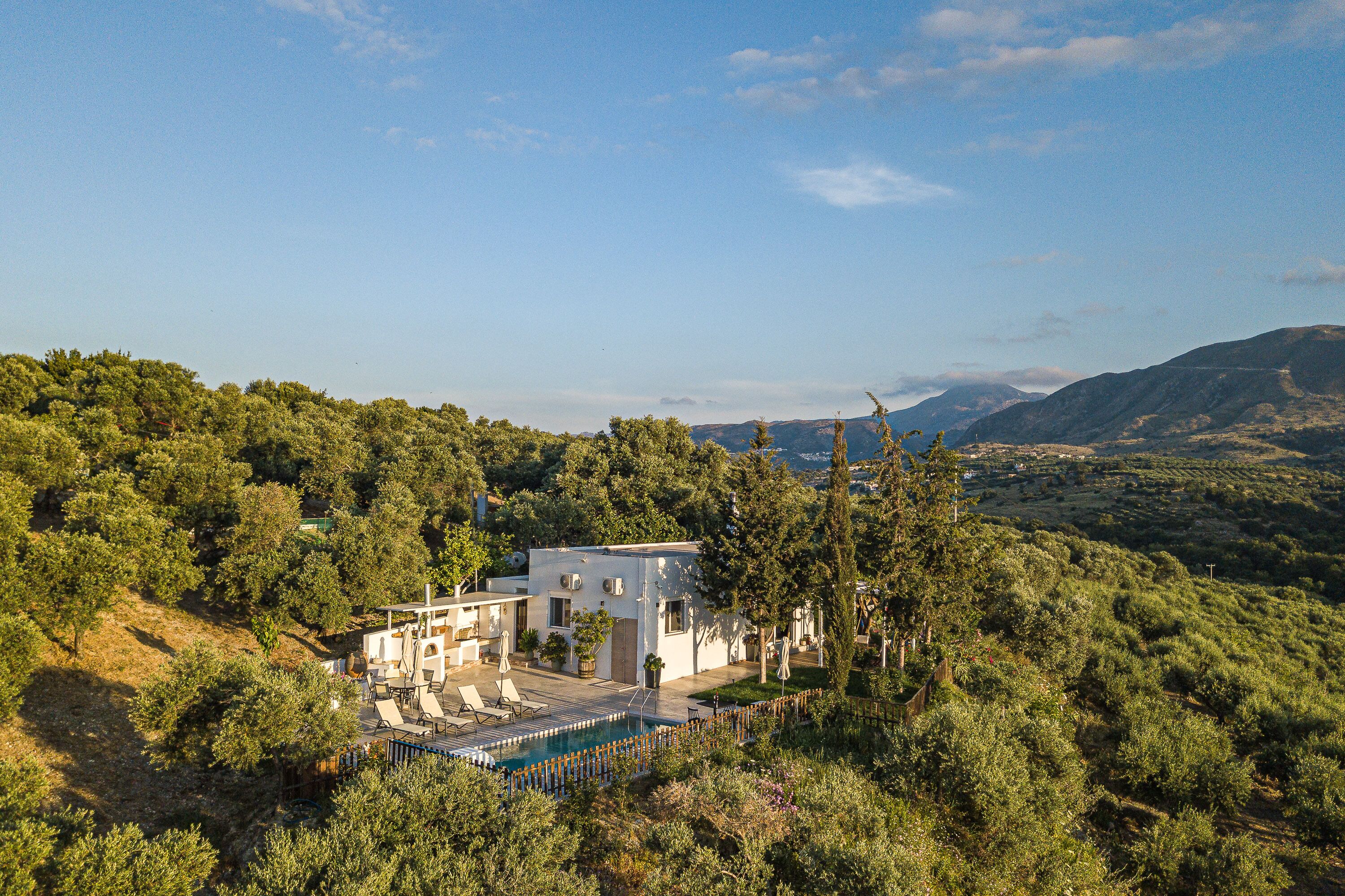 Panoramic aspect of the outstanding location of the Villa.