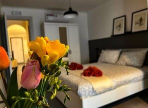 1 chambre, fer et planche à repasser, Wi-Fi gratuit, draps fournis