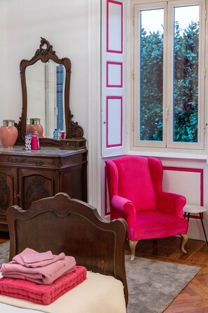 Deluxe Double Room (Queen) | Room amenity