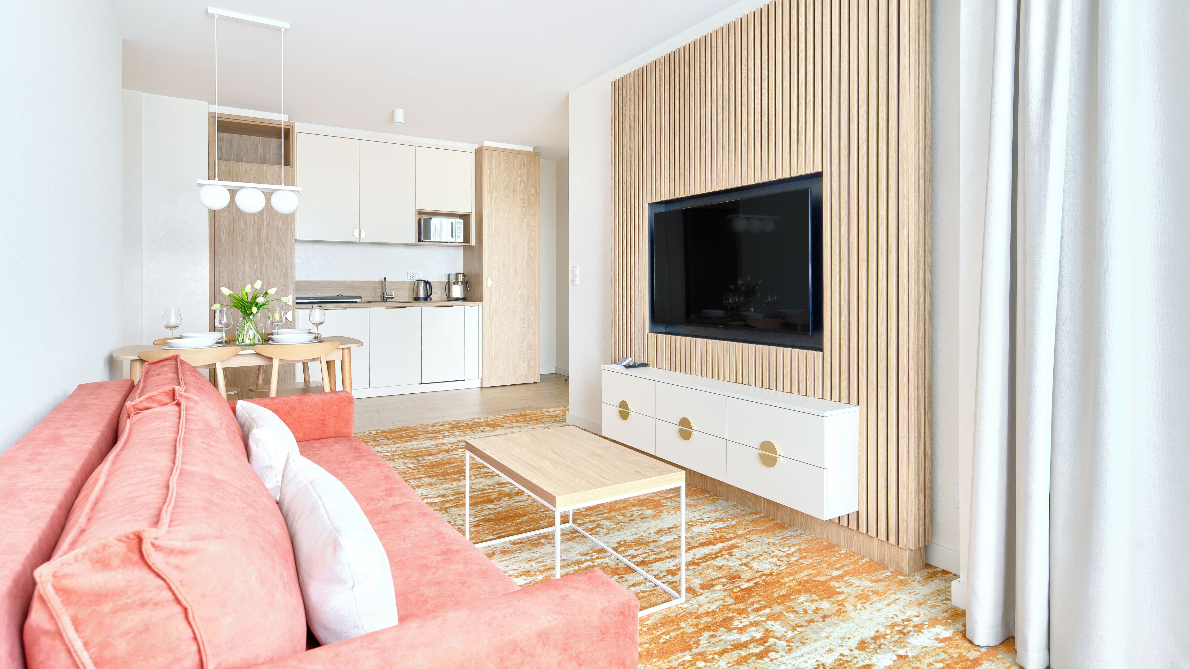 公寓 (401 - Bursztynowa 4) | 起居區 | 電視