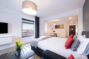 熨斗/熨衣板、WiFi、床单