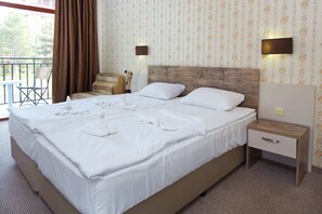 Standard Double or Twin Room | Free WiFi, bed sheets - Hotel Lira (Sunny Beach)