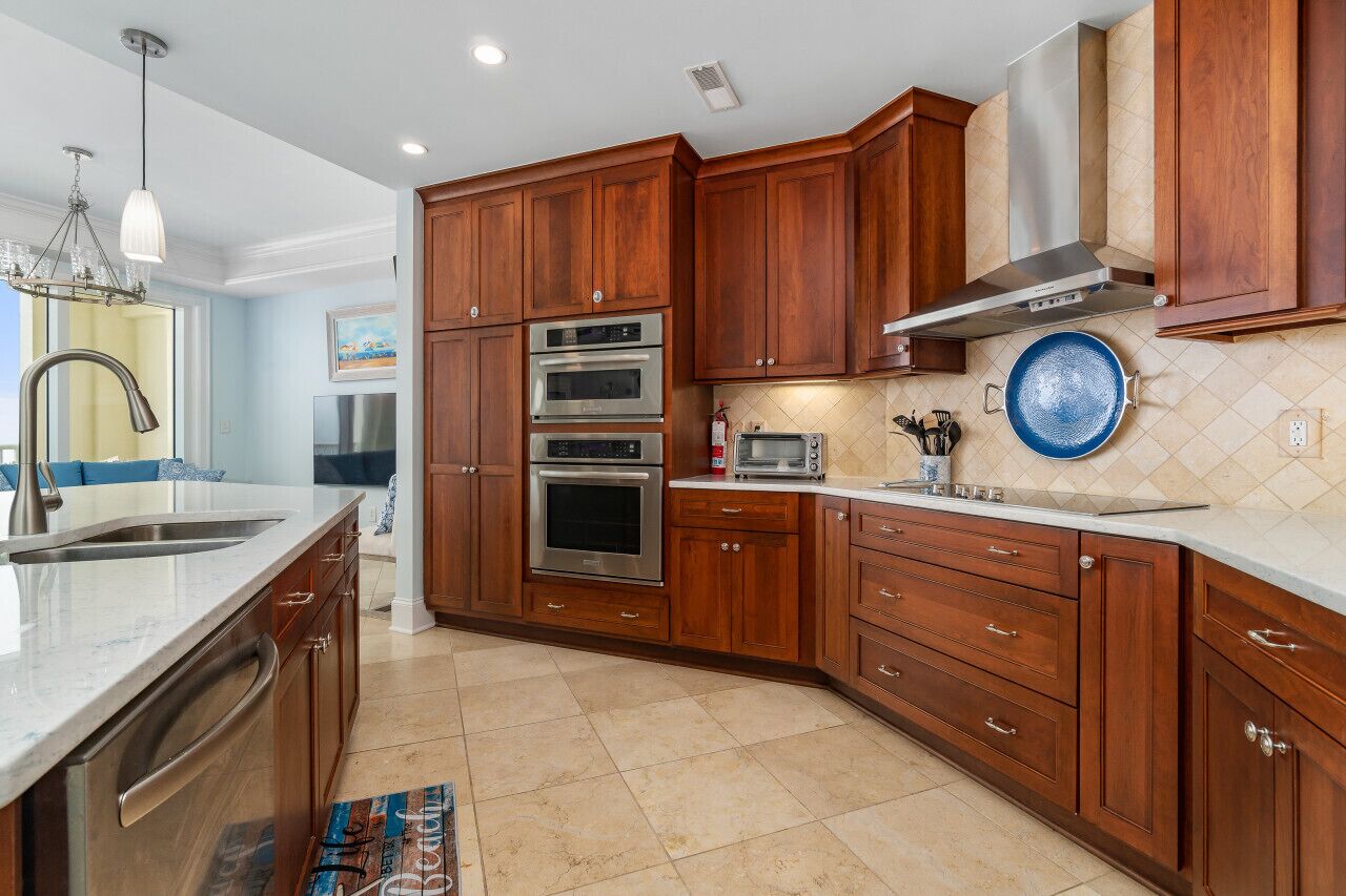 冰箱、微波炉、烤箱、炉灶