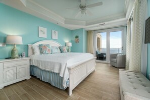 4 makuuhuonetta, silitysrauta/-lauta, ilmainen Wi-Fi, vuodevaatteet