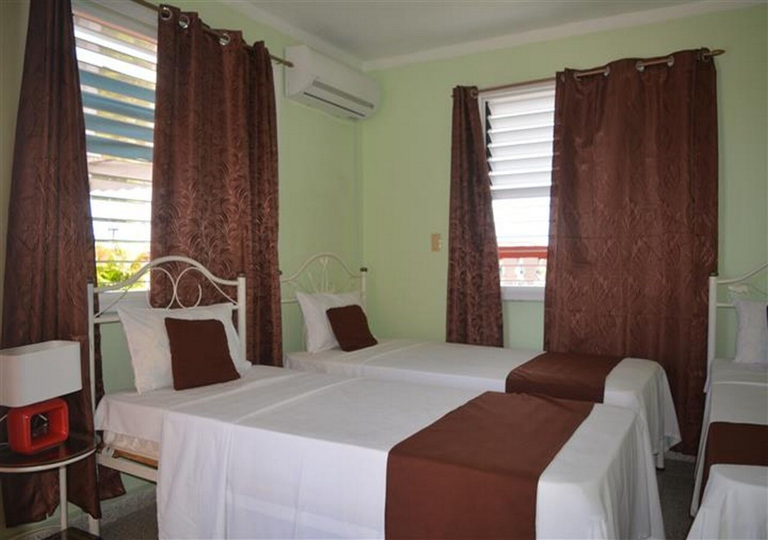 Hostal Amanecer CIENFUEGOS