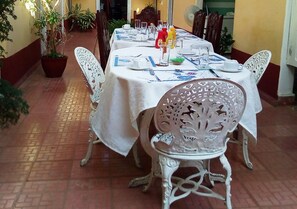 Daily local cuisine breakfast (CUC 6 per person)