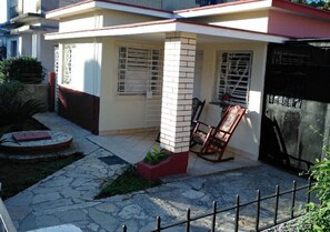Fachada de la propiedad