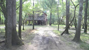住宿地面
